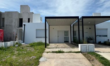 ALQUILER CASA BARRIO DOCTA, A ESTRENAR CORDOBA