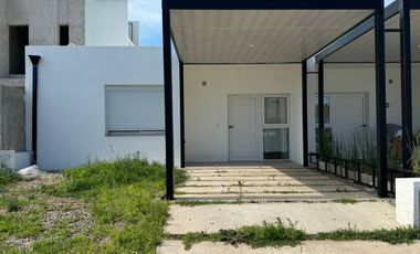 ALQUILER CASA BARRIO DOCTA, A ESTRENAR CORDOBA