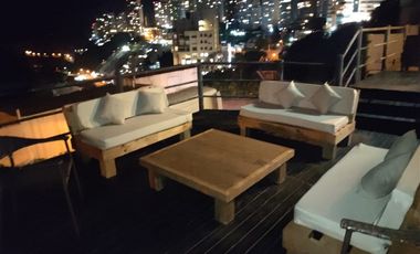 Casa en Arriendo en Preciosa casa con vista al mar en calle Las Perlas en Subida del Encanto Reñaca