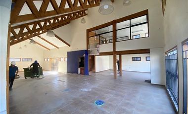 Local Comercial en Arriendo en Saturnino Epulef