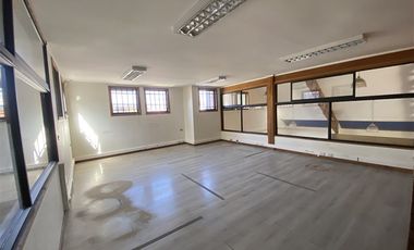 Local Comercial en Arriendo en Saturnino Epulef