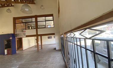 Local Comercial en Arriendo en Saturnino Epulef