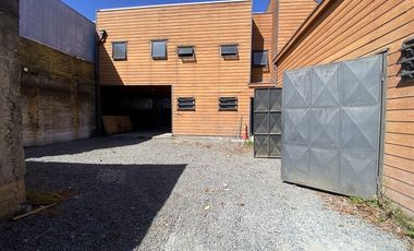 Local Comercial en Arriendo en Saturnino Epulef