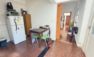 Venta Ph 2 ambientes en Florida sin expensas