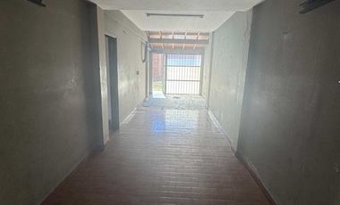 VENTA CHALET 2 PLANTAS 5 AMBIENTES CON QUINCHO