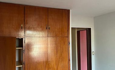 VENTA CHALET 2 PLANTAS 5 AMBIENTES CON QUINCHO
