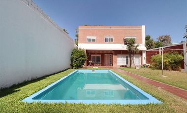 VENTA PH 4 AMB TAPIALES COCHERA PARQUE PISCINA