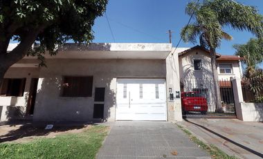 VENTA PH 4 AMB TAPIALES COCHERA PARQUE PISCINA