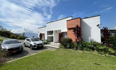Casa en Arriendo Ubicado en Bello Codigo 1422