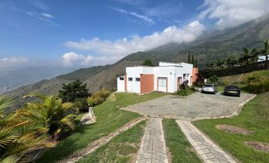 Casa en Arriendo Ubicado en Bello Codigo 1422