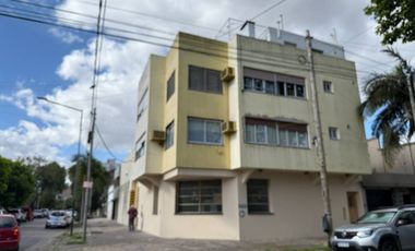VENTA GALPON CON DEPARTAMENTOS  LANUS OESTE
