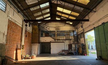 VENTA GALPON CON DEPARTAMENTOS  LANUS OESTE