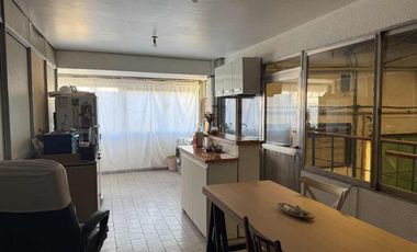 VENTA GALPON CON DEPARTAMENTOS  LANUS OESTE