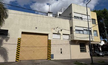 VENTA GALPON CON DEPARTAMENTOS  LANUS OESTE