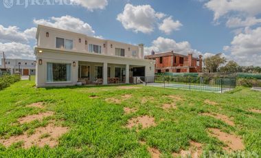 Venta - Casa en Pilará - Tilbury - 5 dormitorios - Con Finaciación