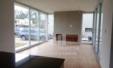 CASA A ESTRENAR  EN UNA PLANTA