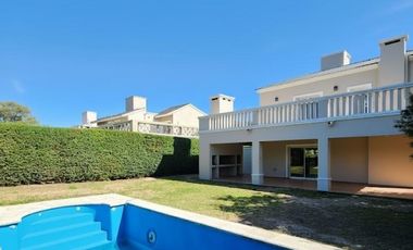 EL BALCÓN DE VALLE ESCONDIDO -CASA 3 DORMITORIOS FRENTE A ESPACIO VERDE