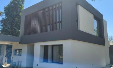 CASA EN VENTA EN SAN JUAN CHICO