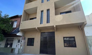 Departamento en  Alquiler de 3 ambientes con patio