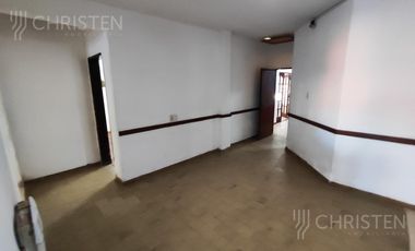 Casa en  venta. 3 Dormitorios + Patio + Cochera