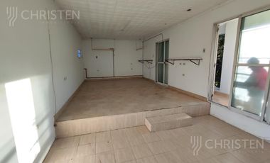 Casa en  venta. 3 Dormitorios + Patio + Cochera