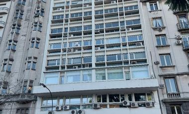 Edificio Konex - La mejor Oficina en Tribunales - 5 Ambientes - Cochera - Superficie 113m2