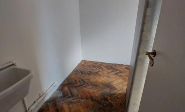 Edificio Konex - La mejor Oficina en Tribunales - 5 Ambientes - Cochera - Superficie 113m2