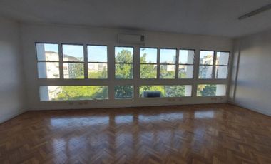 Edificio Konex - La mejor Oficina en Tribunales - 5 Ambientes - Cochera - Superficie 113m2
