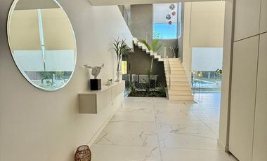 Casa 4 ambientes con pileta en alquiler semiamoblada - Fincas de Iraola II