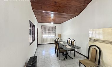 Dos casas en venta, en bloque - Haedo Norte