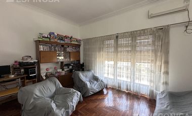 Dos casas en venta, en bloque - Haedo Norte
