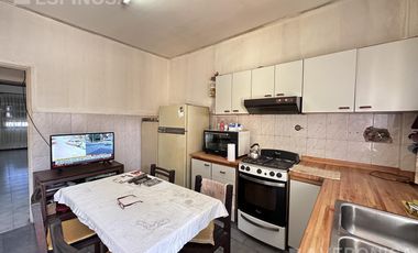 Dos casas en venta, en bloque - Haedo Norte