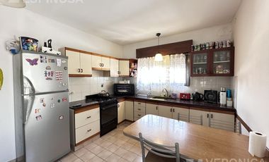 Dos casas en venta, en bloque - Haedo Norte