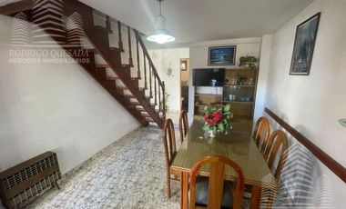 Triplex al frente excelente ubicacion| |todos los servicios| |san bernardo|
