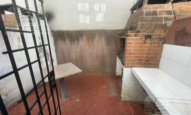 Triplex al frente excelente ubicacion| |todos los servicios| |san bernardo|