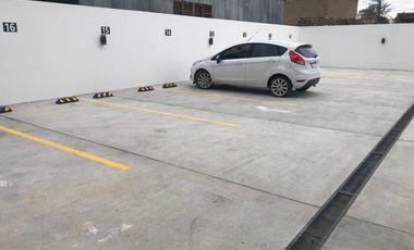 Departamento con cochera en alquiler en Puerto Madryn