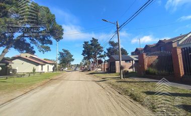 Duplex en zona de Mar de Ajo,a metros de Av. Tucuman,muy cómodo,amplio y confortable!!