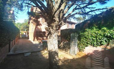 Duplex en zona de Mar de Ajo,a metros de Av. Tucuman,muy cómodo,amplio y confortable!!
