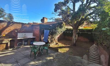 Duplex en zona de Mar de Ajo,a metros de Av. Tucuman,muy cómodo,amplio y confortable!!