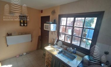 Duplex en zona de Mar de Ajo,a metros de Av. Tucuman,muy cómodo,amplio y confortable!!