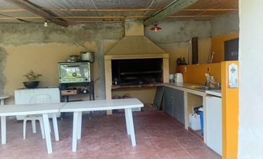 CASA QUINTA BARRIO MELAZZI