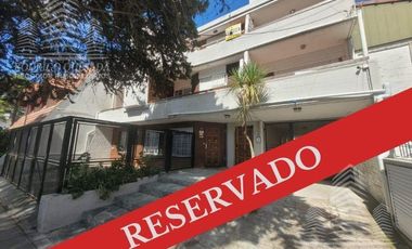 Departamento amplio con cochera excelente ubicación!!