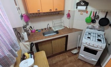 Departamento amplio con cochera excelente ubicación!!