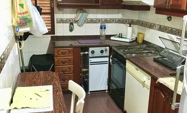 DEPARTAMENTO 2 AMB C/ COCHERA EXCELENTE UBICACION