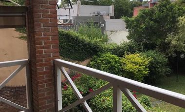 DEPARTAMENTO 2 AMB C/ COCHERA EXCELENTE UBICACION