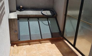 Departamento en Av. Primera Junta casi Urquiza