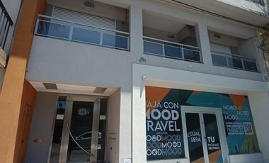 Departamento en Av. Primera Junta casi Urquiza