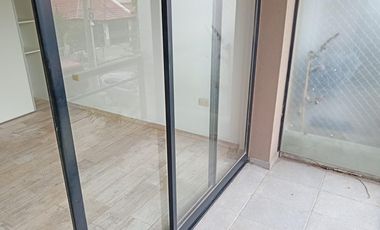 Departamento en Remedios De Escalada