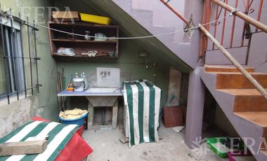 Venta de Casa 4 ambientes con cochera en Monte Chingolo