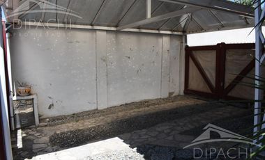 CASA 3 AMBIENTES CON COCHERA